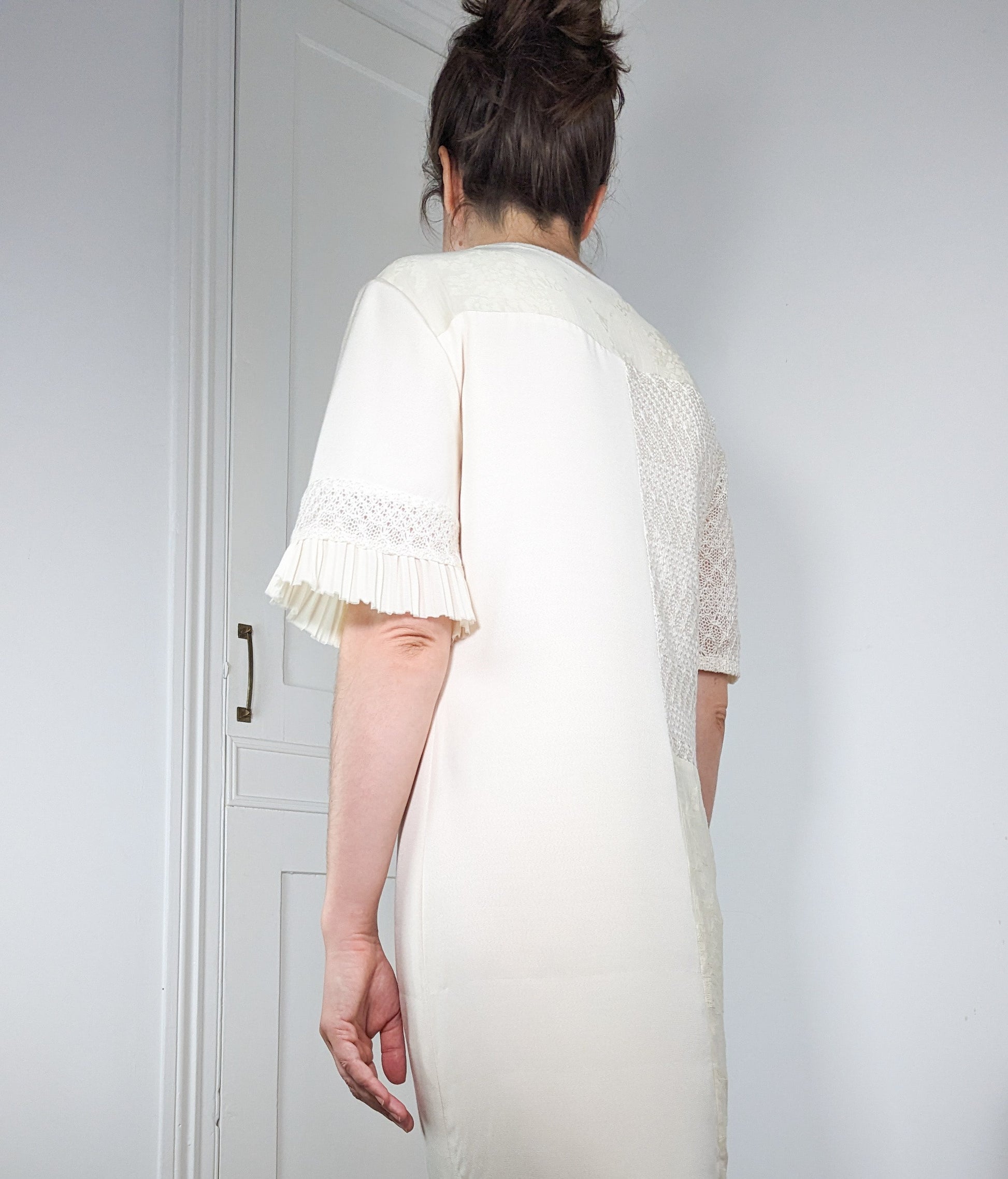 Vanilla Bamboo and Silk Midi Dress Loose Fit with Short T-Shirt Sleeves and Belt